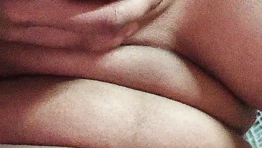 Desi schlafzimmer vibriert