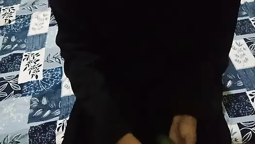 Моя мусульманская подруга в бурке настолько горяча, что ты помоешь свою воду, когда увидите это! Самое мощное видео за все время