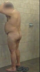 chubby take a bath