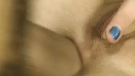 Boneka jerman pirang minum air mani setelah ngentot anal panas