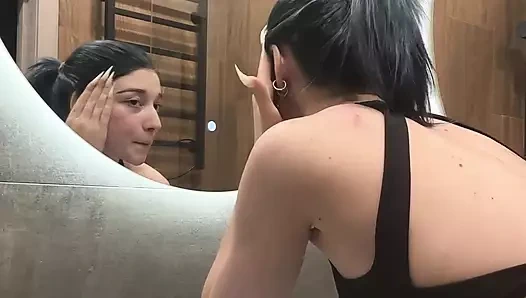 MinnieHiness видео