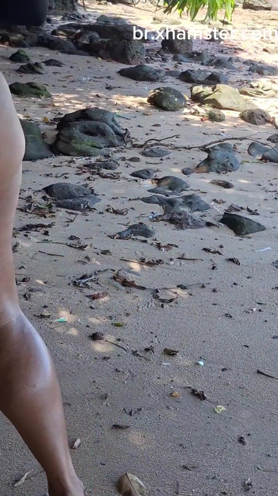 Memorable moment from "Chubby girl slacking off and walking on the beach"