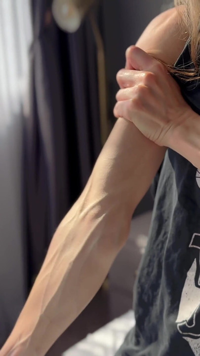 My Muscles Are Bursting Out and I Can't Control Them Anymore