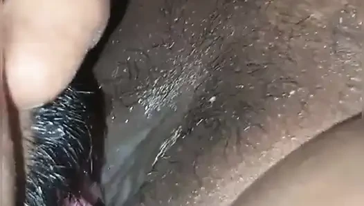 Bir kızı sikerken üvey anneyi sikmek kadar eğlenceli değil.