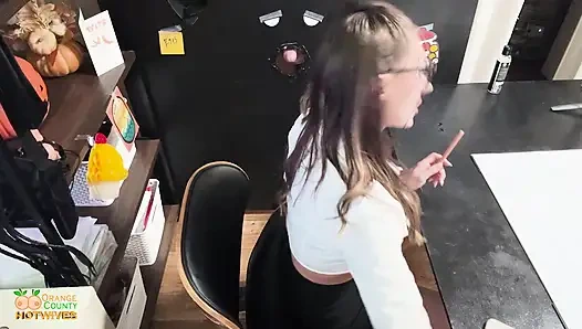 163 ochw whitney oc sekreter duvar deliği