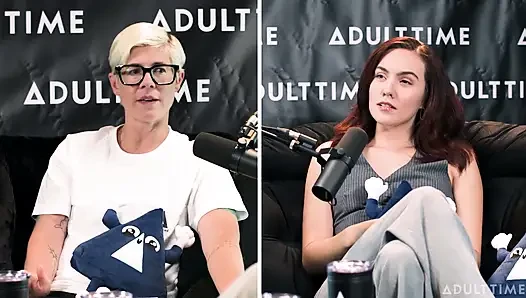 Freya Parker orta yaşlı seksi kadının alnında dövmeli istiyor! Bunu tercih eder misiniz, yetişkin zamanı podcast'i