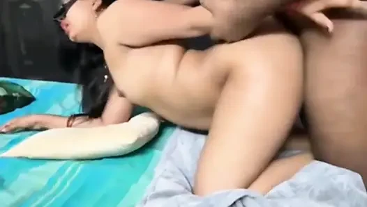 Telugu kız desi sikişiyor ve sakso çekiyor