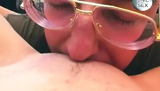 Anal rosebud menganga menetes air mani tebal