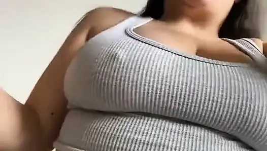 Live Stream with Dani Valentina