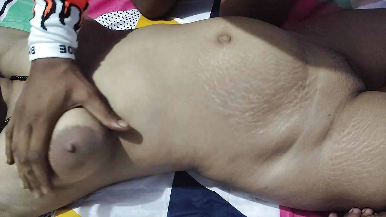 배다른 여동생의 빨아주기 HD 화질