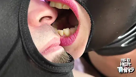 Инструкция по дрочке грязного носка с нюхающей госпожой Irena Mur