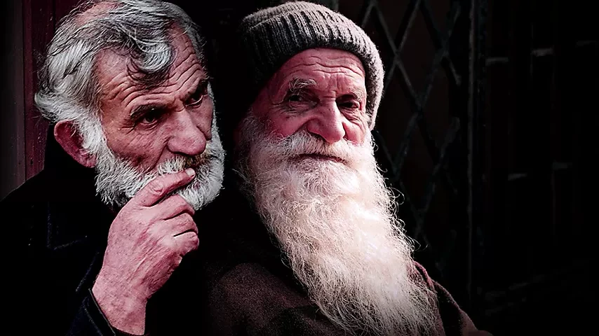 Ηλικιωμένοι άνδρες ομορφιά 2