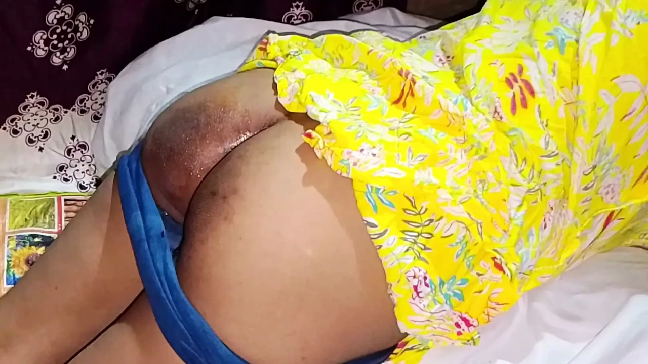 Indian girl first time sex, local village hot girl first time xxx video