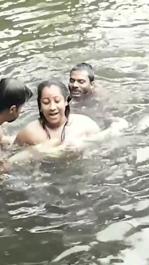 A SEXY COUPLE SHOWER IN RAIN FULL OUTDOOR SEX, HARDCORE SEX | Clip 1