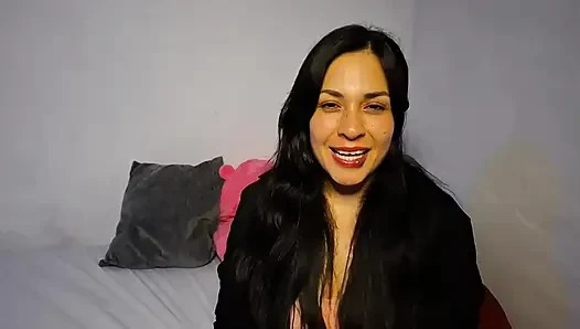Ролевая игра ASMR Tu NOVIA Te CUIDA
