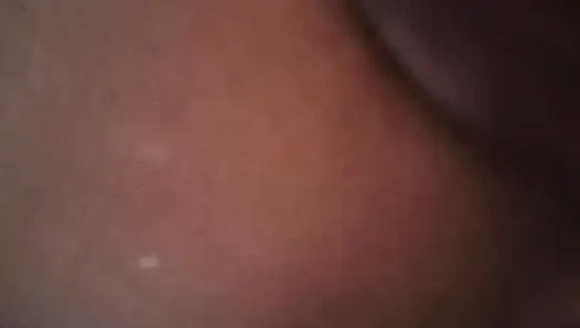 Дези тамильской пухлой толстушке жене трахает пальцами муж и кончает