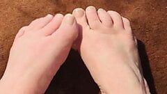 Cute clean feet.....