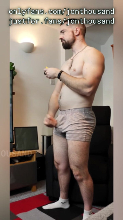 Spolubydlící masturbují před sebou