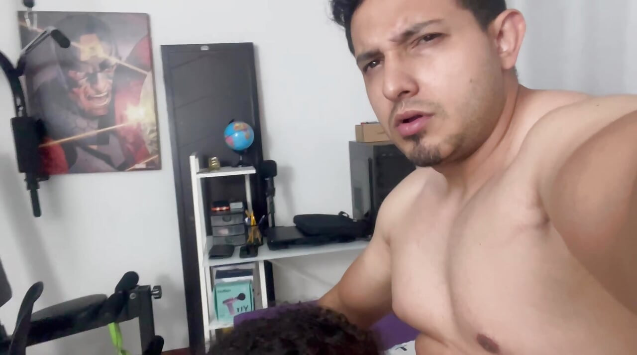 SNIMA ME KAKO PUŠIM