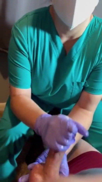 Jaw-dropping moment from "Sperm bank nurse in Nashville strokes my sample out and collects it"