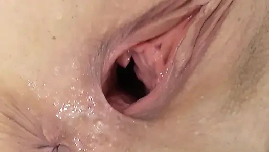 Dieter casting si cewek hot rambut cokelat yang lagi asik nyepong kontol dan ngentot di ranjang