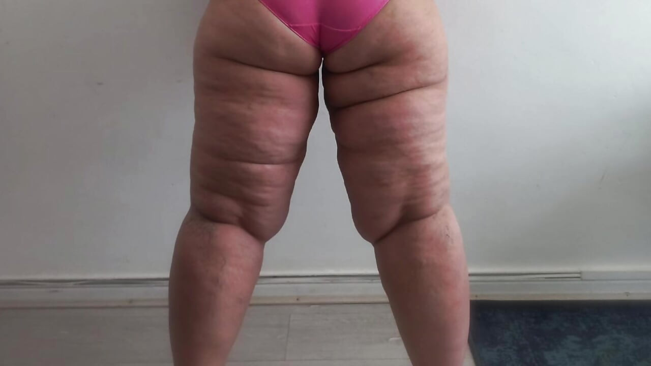 Mother In Law invites gym trainer instructor for hot oil body rub naked after gym close up