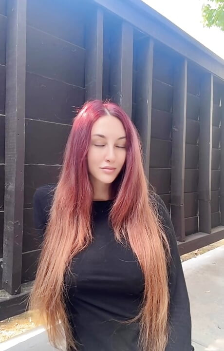 Italienische milf artemisia mit dicken titten Liebt lange haare fetisch im freien