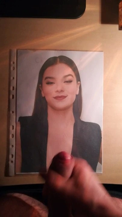 Hailee Steinfeld Make Me Cum Again