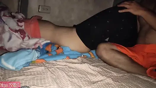 Вот как я бужу свою подругу, когда она возбуждена!.