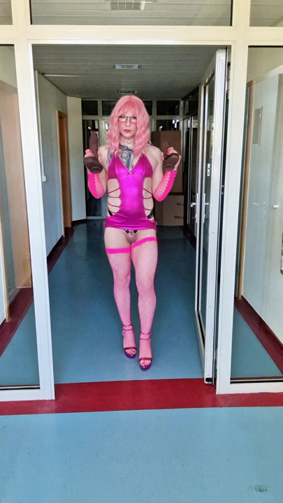 Sissy Chantal ve babası Dong King ve Jordan Hung dildolar