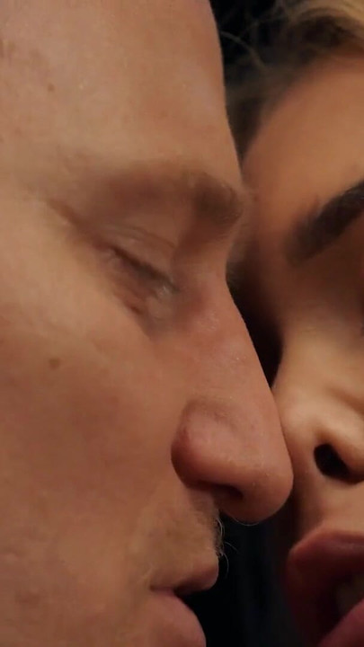 NOIR4K. Genç çiftin romantik seksi | Klip 2