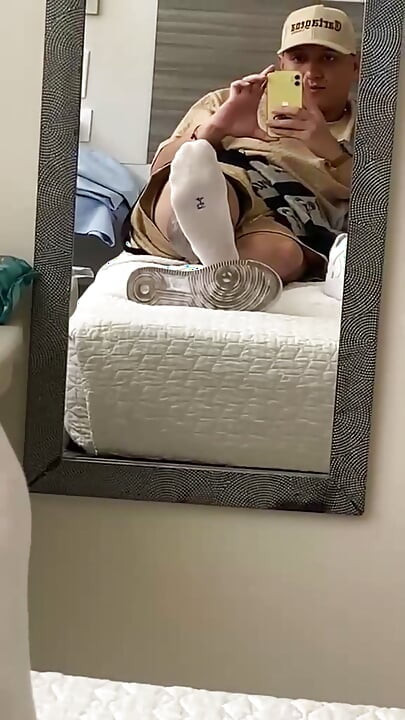 My Slave Adores My Sweaty Feet on My Vacation in Cartagena