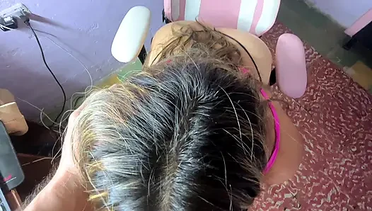Blowjob mit stiefschwester mit dickem arsch gefickt