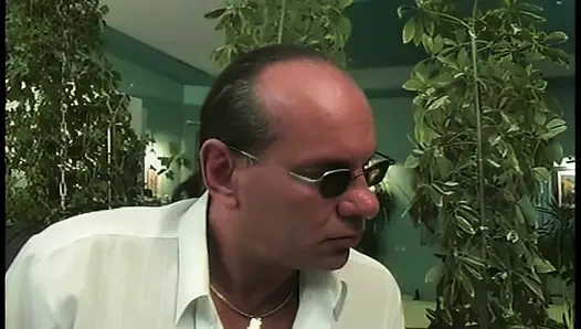 The Secretary Must Obey That Pig of a Boss