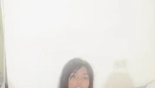 Cewek itu super hot ngajak dia ketemu sama aku