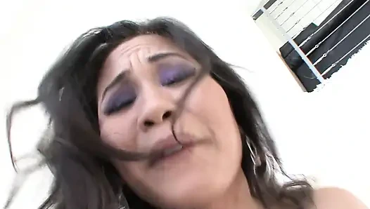 Пособие: Как трахнуть азиатскую милфу