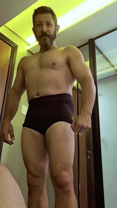 POV Muscle Worship