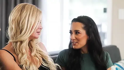 Kejutan seks lesbian serene siren sama kendra james dan freya von doom