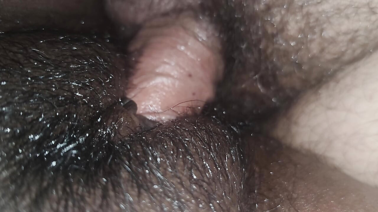 Bhabhi ki garam chut me garam lund dall diya