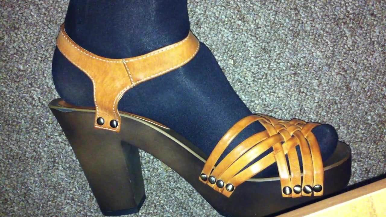 Cum On Heels 4