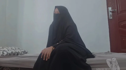 Tesettürlü baldızım bakire, Minokiiko ilk deneyimi olarak anal seks yapıyor