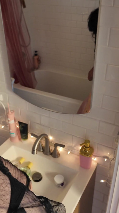 19 Year Old Starbucks Employee Gets Fucked - Voyeur 4K