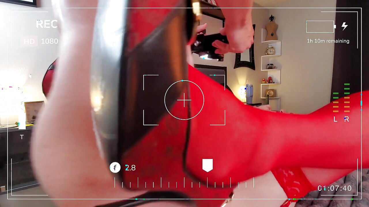 Varajuća žena jebe fest na žurci - POV i svršavanje po faci 1080 p