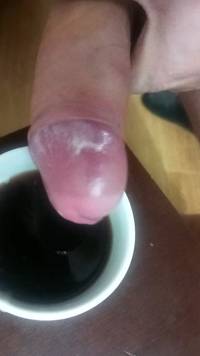 我早上为我的邻居在楼上煮咖啡