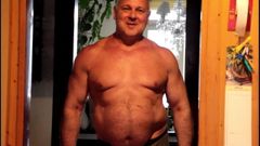 muscle homme homo gay fétichiste fétiche gay poitrine poilu posing vidéo musclé