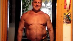 Gaybear heißer Schwule, muskulöser Bodybuilder, Gaydaddy