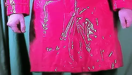 Ophelie whore in red waxed trech coat