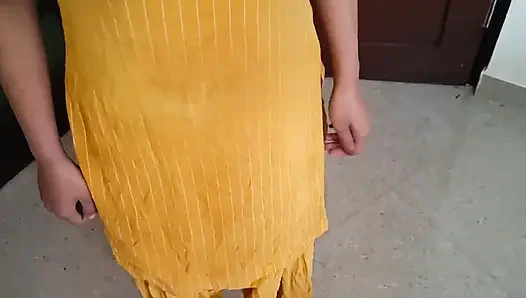 Muschi des indischen zimmermädchens