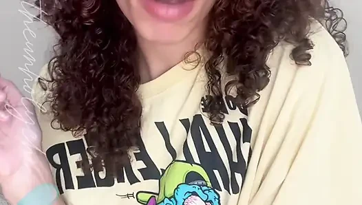 Goddess Chi offers u her squirt