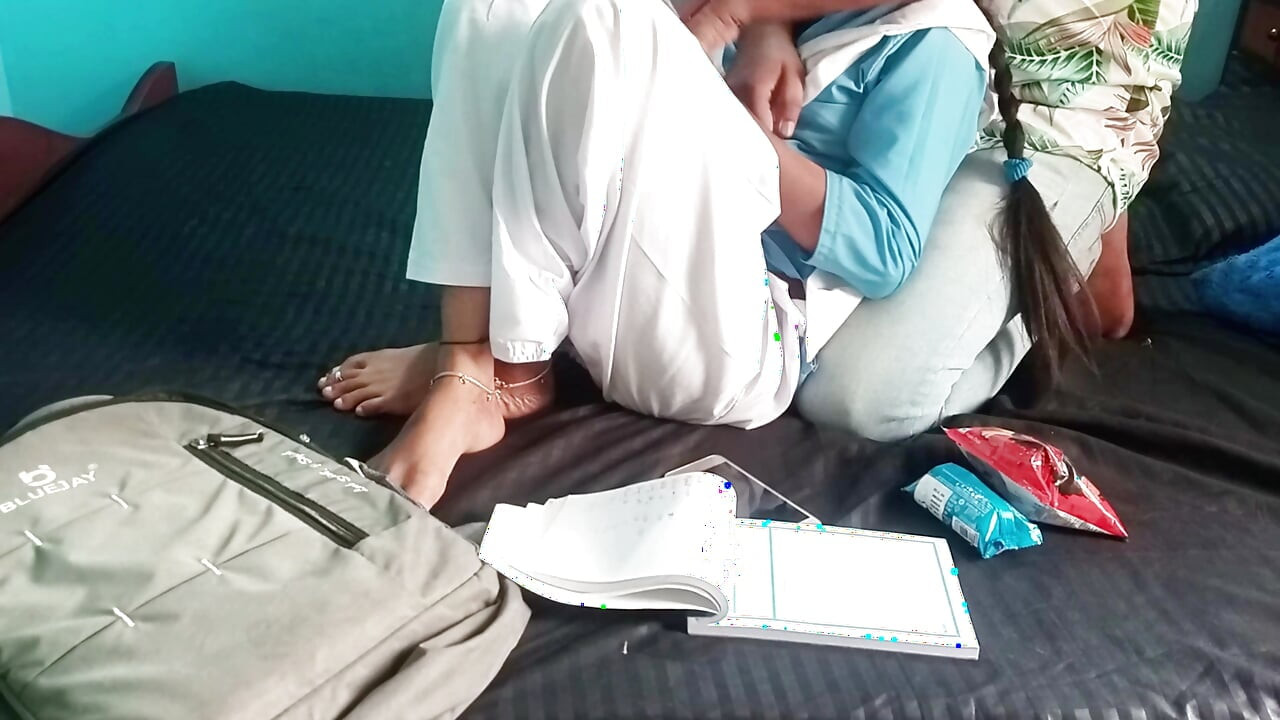 Seks MMS Awek Sekolah India (18+)